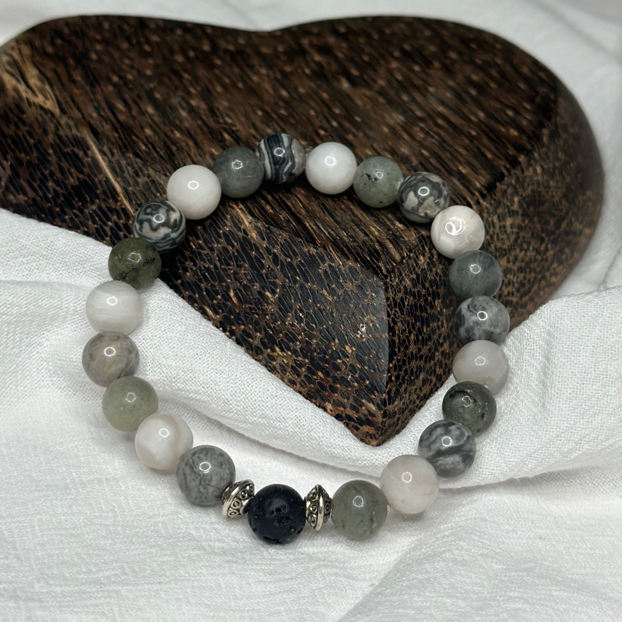 Armband "Timeo" (weisser Achat, Labradorit, Jaspis grau)